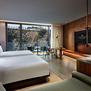 Premium Twin Room Balcony