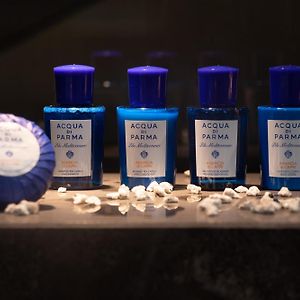 Club Sapphire King